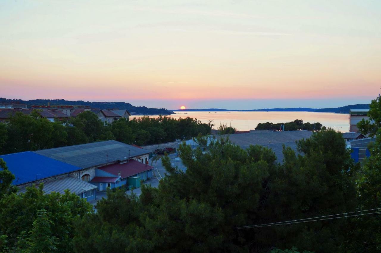 Sole Di Appartement Pula